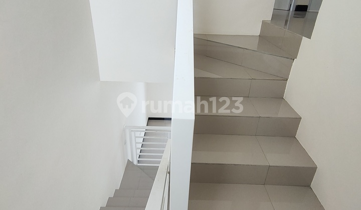 Taman Kopo Indah 5 Sherwood 2-Story House Ready to Occupy 2