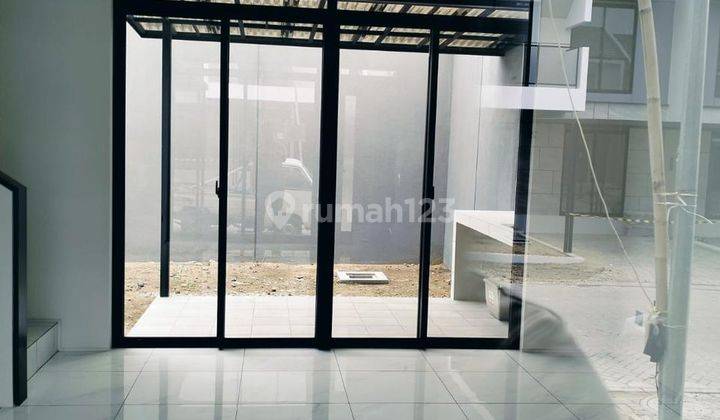 Rumah 2 Lantai Bagus Unfurnished SHM di Kbp Tatar Punawangi , Bandung 1