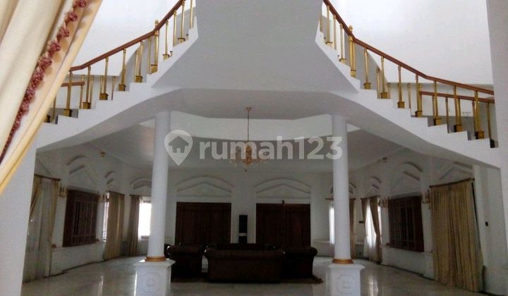 Sewa Rumah Mewah Lux 2 Lantai Tengah Kota Jl Embong Ploso 2