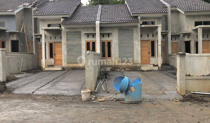 Rumah Siap Huni di Sleman, SHM Ready, Bisa Kpr 3