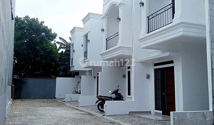 Rumah modern minimalis termurah di area jagakarsa 2