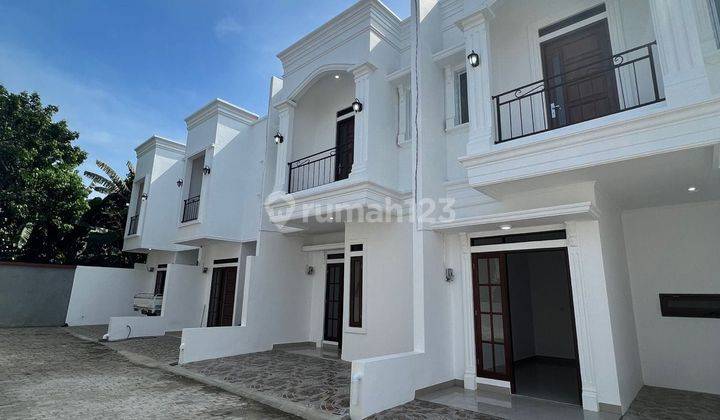 Rumah modern minimalis termurah di area jagakarsa 1