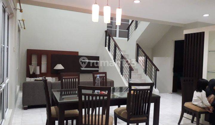 Rumah Bagus 2 Lantai Rapi Siap Huni Harga Nego 1