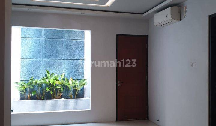 Rumah Bagus Semi Furnished Baja Ringan di Kota Wisata 2