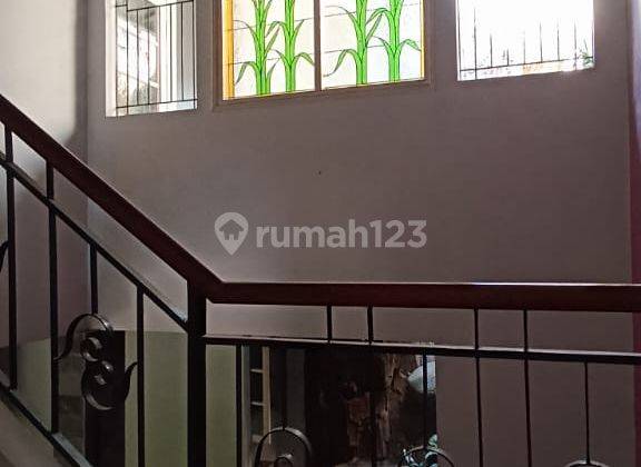 Rumah 2 Lantai Baja Ringan Dalam Cluster di Kota Wisata 2