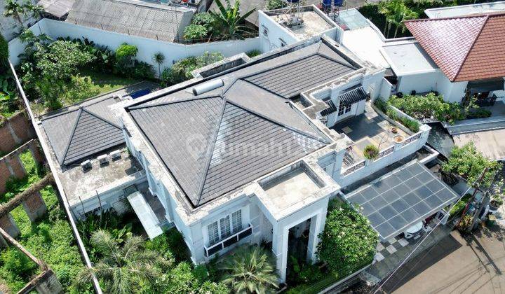 Rumah Mewah Modern Classic Daerah Kemang  1