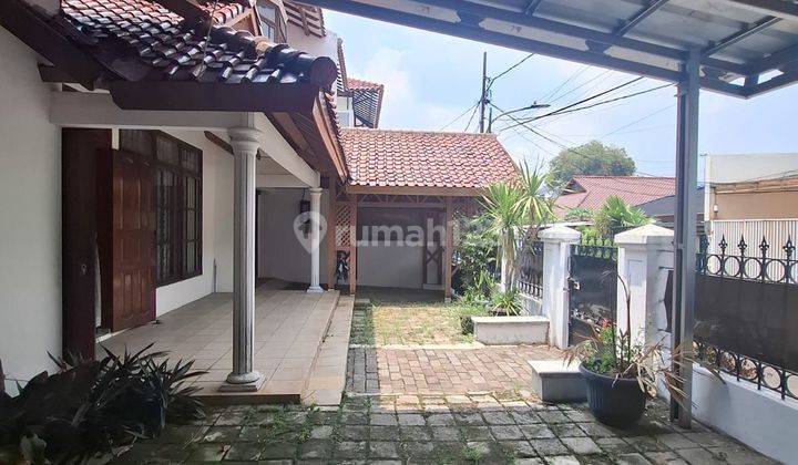 Vintage House,lokasi Nyaman,strategis,jalan Lebar Shm 2