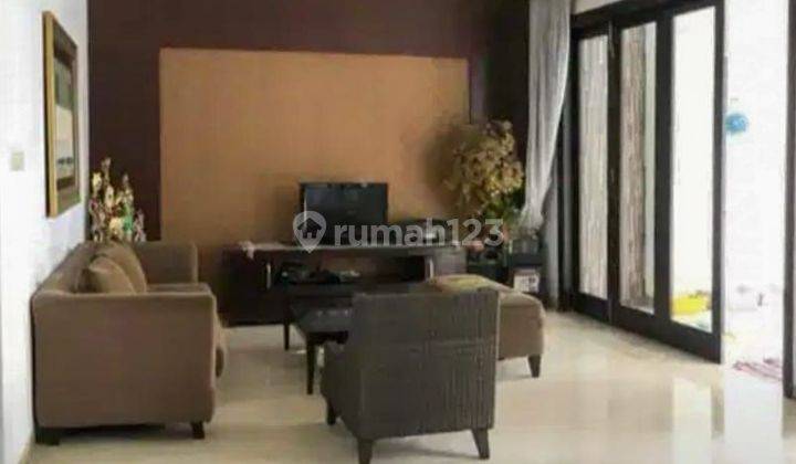 Rumah 21/2 Lantai Siap Huni Hadap Selatan Shm 2