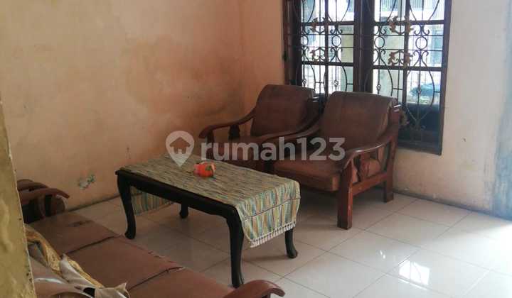 House for Sale on Menanggal Street, Gayungan, Surabaya 2