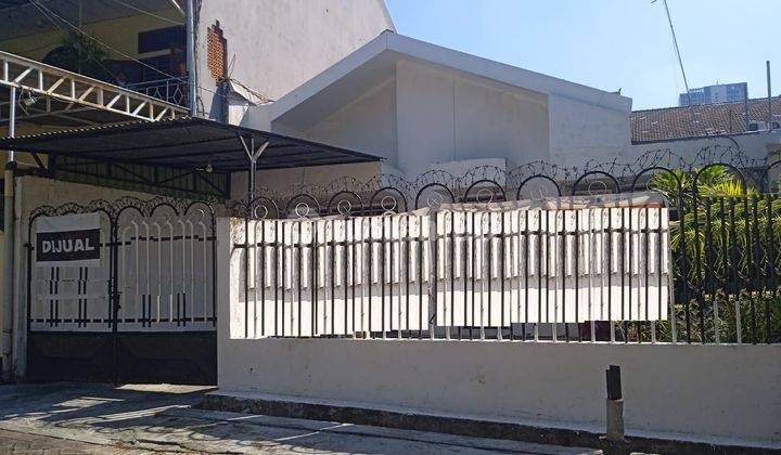 Rumah Dijual Kencanasari Timur Dukuh Pakis Surabaya 1