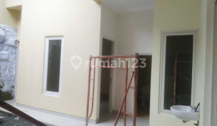 Rumah Disewa Manyar Tirto Asri Sukolilo Surabaya 2