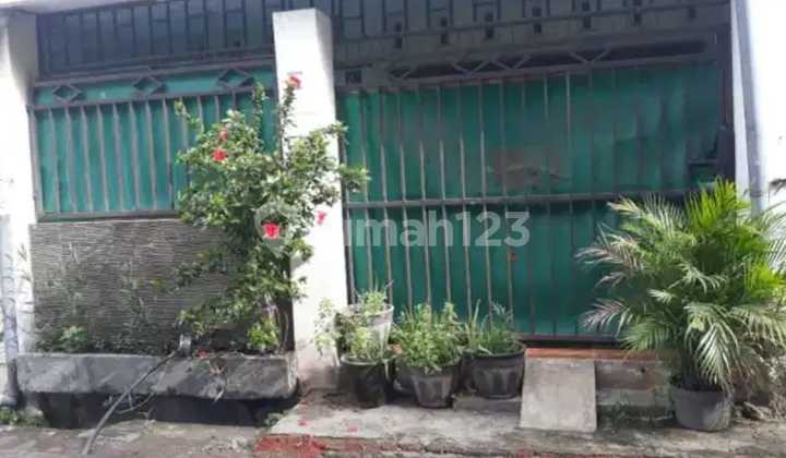 House for Sale on Bogen Street, Tambaksari, Surabaya House for Sale on Bogen Street, Tambaksari, Surabaya