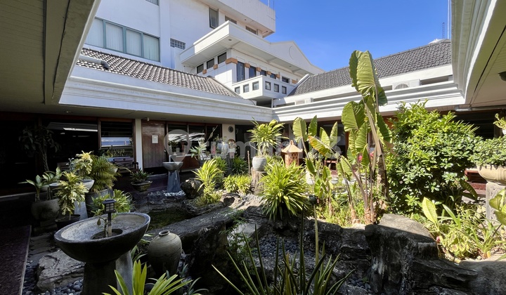 Rumah dijual di Raya Diponegoro Pusat Kota Surabaya, Sangat Strategis Rumah dijual di Raya Diponegoro Pusat Kota Surabaya, Sangat Strategis