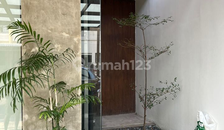 Rumah Dijual Royal Park Lidah Kulon Surabaya 2