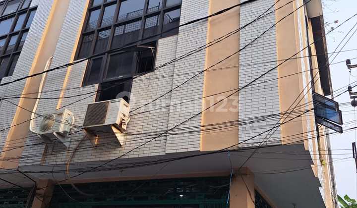 Shop House for Sale on Kedungdoro Street, Sawahan, Surabaya 2