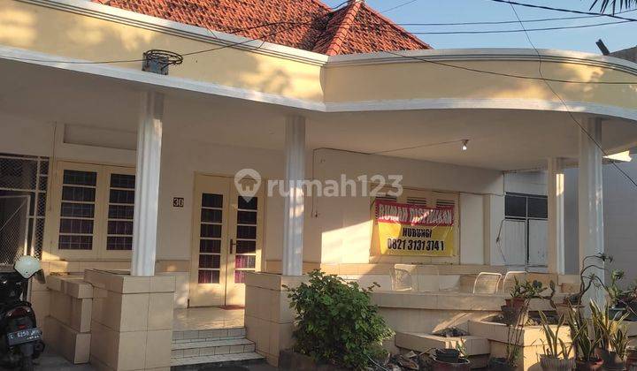 Rumah Disewa Jalan Teuku Umar Tegalsari Surabaya 2