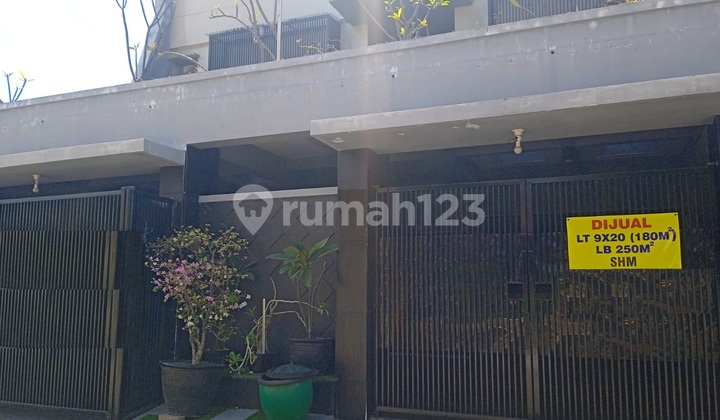 Rumah Dijual Semolowaru Tengah Sukolilo Surabaya Rumah Dijual Semolowaru Tengah Sukolilo Surabaya
