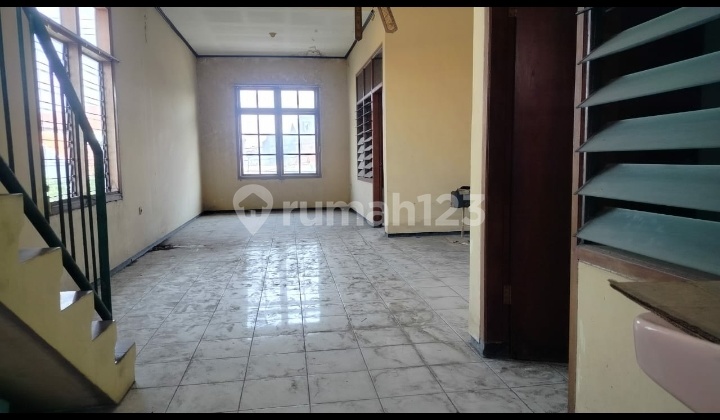 Shop House for Sale Bratang Gede Wonokromo Surabaya 2