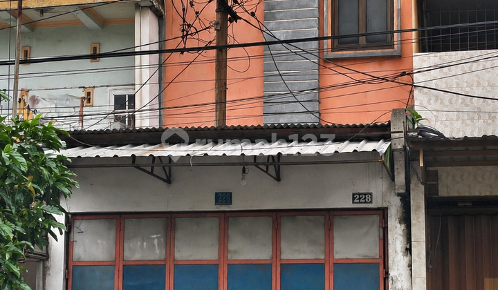 For Sale: Strategic Shop House on Tidar Main Road 1