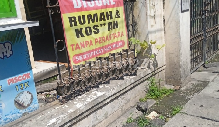 House for Sale on Menanggal Street, Gayungan, Surabaya