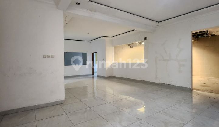 RUMAH HITUNG TANAH DLM KOMPLEK RADIO DALAM DEKAT PIM DAN ST. MRT 2
