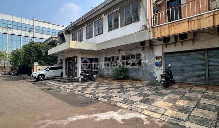 GEDUNG MENDEKATI NJOP LOKASI KOMERSIL SLIPI JAKBAR DKT TOL JORR 1