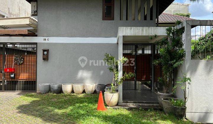 Rumah Modern Bintaro Terawat Dgn Halaman Luas Lingkungan Asri  1