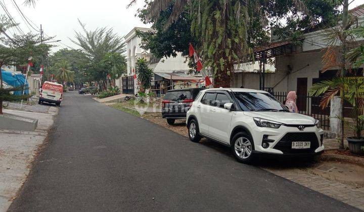 Rumah lama hitung tanah dlm komplek Cempaka Putih strategis  2