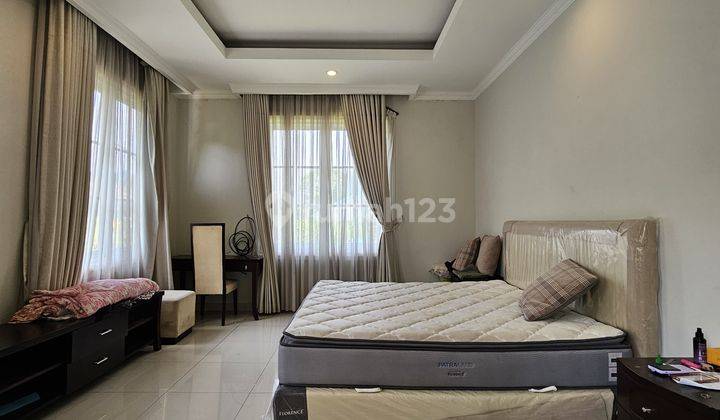 Rumah Mewah di Komplek Premium Patra Kuningan Strategis Dkt Gatsu 2