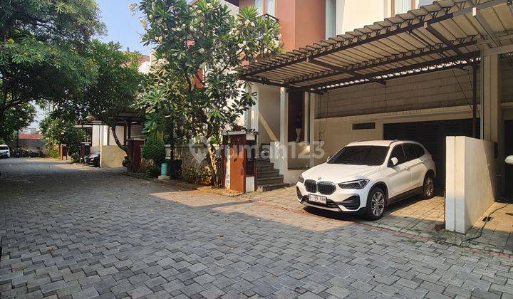 Rumah Mewah Dlm Townhouse Pejaten Furnished Dkt Pasar Minggu 1