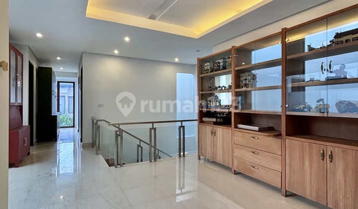 Tropical House Siap Huni Private Pool Strategis Dkt Tol Dan Citos 2