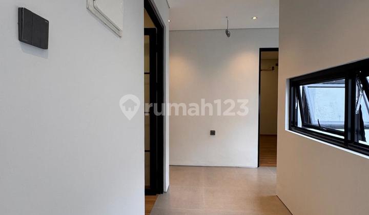 RUMAH MODERN DLM KOMPLEK CIREUNDEU DEKAT MRT DAN TOL LBK BLS 2