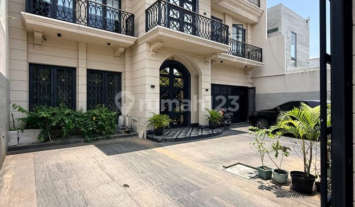 Rumah Mewah Dikawasan Elit Cempaka Putih Design Mewah dan Modern
