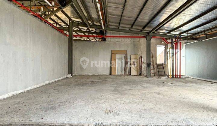 GEDUNG 5 LANTAI PLUS BASEMENT PARKIR 50 MOBIL DAN TANAH LUAS 2