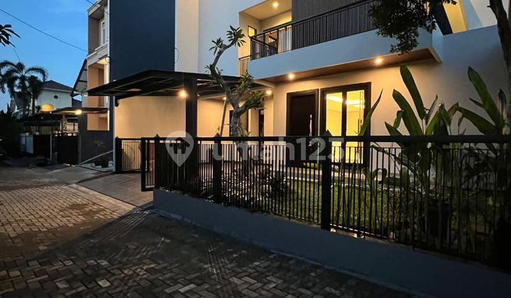 RUMAH CANTIK DLM KOMPLEK LBK BLS PRIVATE POOL SIAP HUNI DKT MRT