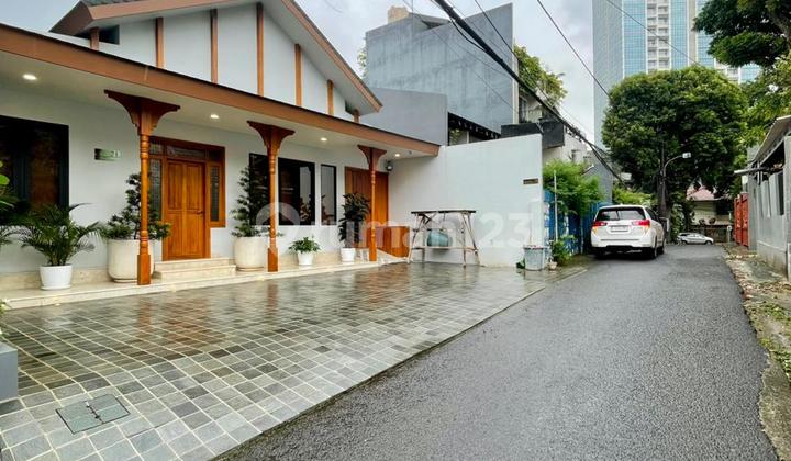 Rumah Baru Keb Baru Lokasi Strategis Dekat Kuliner Blok M dan MRT