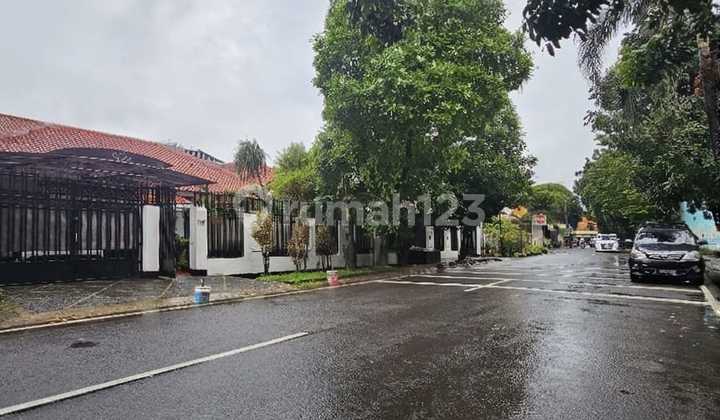 Rumah Cantik Terawat Hitung Tanah Lokasi Strategis Dekat Gancit