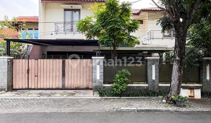 Well-maintained house, suitable for residence or business location, prime area. Well-maintained house, suitable for residence or business location, prime area.