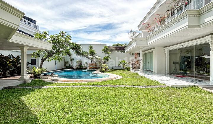 RUMAH MEWAH TERAWAT DAN SIAP HUNI, TANAH & BANGUNAN LUAS CILANDAK