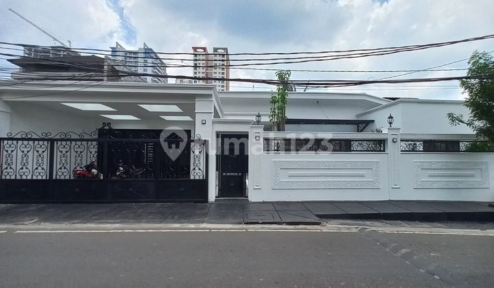 Brand New Rumah 1 Lantai Classic Modern Cilandak Seberang Citos