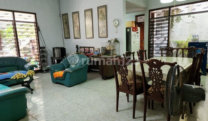 Dharmahusada Near Kertajaya Indah 2