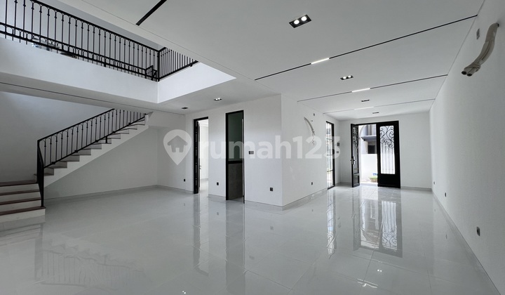 Dharmahusada Dkt Kertajaya Indah Pakuwon City 2