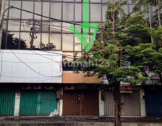 Jual MURAH Ruko SEMUT MEGAH , Surabaya Utara, Depan pasar atum, pinggir jalan
 1