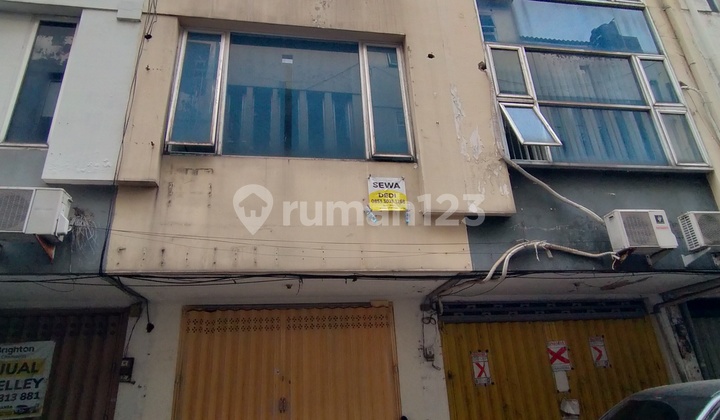 Affordable 3-Story Shop House for Rent, Jalan Hr Muhammad, Surabaya