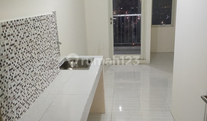 Cheap 1BR Apartment for Rent in Puncak CBD, Wiyung, West Surabaya. 53rd Floor. Cheap 1BR Apartment for Rent in Puncak CBD, Wiyung, West Surabaya. 53rd Floor.