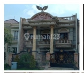 Dijual Murah Rumah Klasik Mewah , Full Furnish, Pakuwon City, Surabaya Timur