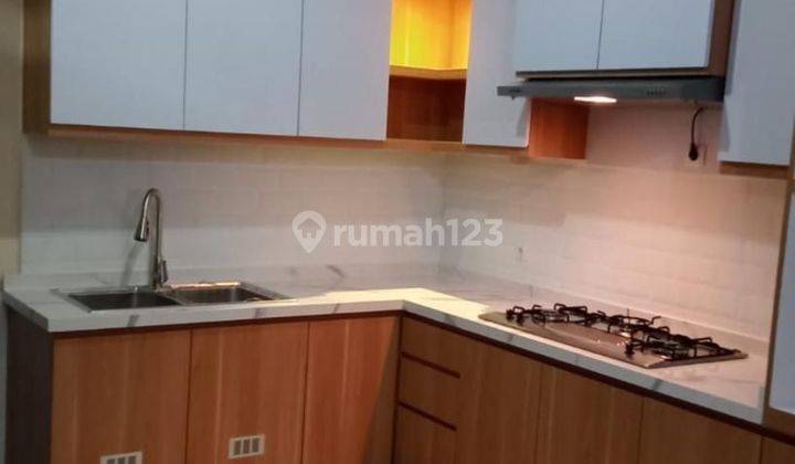 Rumah Dua Lantai Bsd Serpong Lokasi Sangat Strategis 2