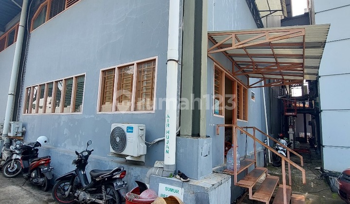 Warehouse/Industry Free of Laborers and Floods, Very Safe. Warehouse/Industry Free of Laborers and Floods, Very Safe.