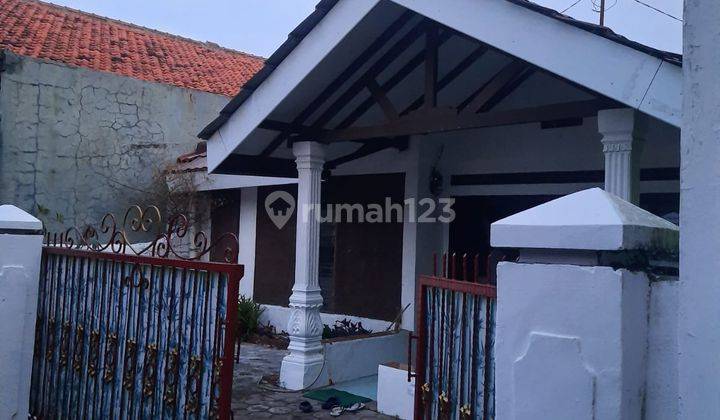 Dijual Rumah Besar Stategis di Durensawit Jakarta Timur. 2