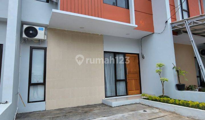 Dijual Rumah Dua Latai di Cluster Greenwood Bekasi Timur 1